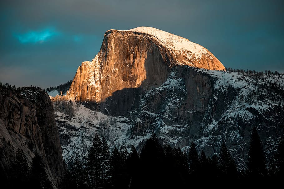 brown and gray mountain during night time, photo of brown snow covered mountains during cloudy skies, HD wallpaper