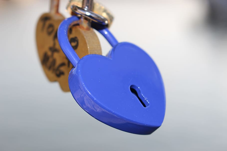 paris, padlock, blue, close-up, security, protection, focus on foreground HD wallpaper