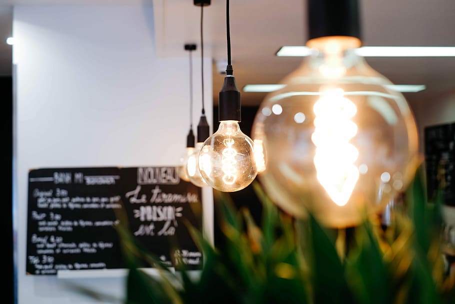 clear glass lightened bulbs, lighted pendant lamp, lightbulb HD wallpaper