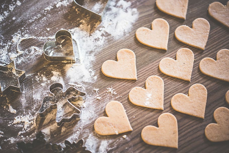 Christmas Baking: Lovely Yummy Hearts, christmas time, foodie, HD wallpaper