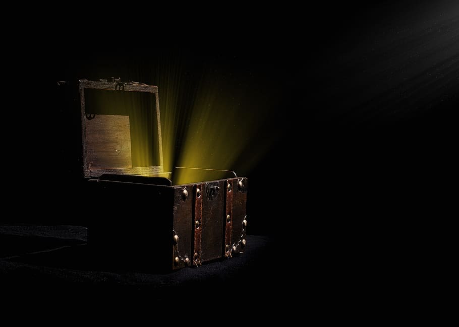 photo of brown wooden treasure chest, analogue, art, box, concert, HD wallpaper