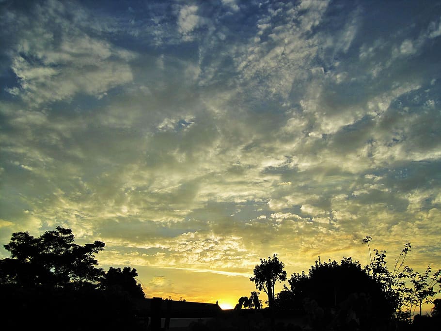 Sky, Sunset, Glow, Clouds, Spread, White, golden, radiating HD wallpaper