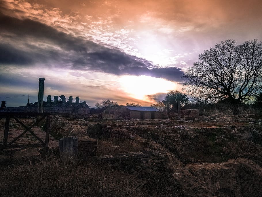 dark clouds over building, ruins, nicopolis, sunset, ancient HD wallpaper