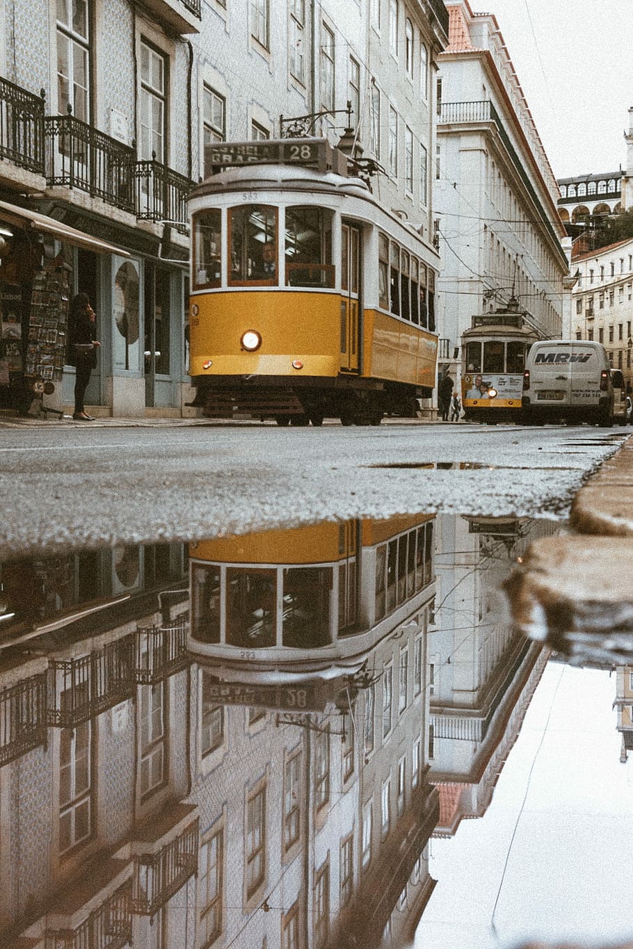 Lisbon, man driving white and yellow bus, tram, street car, transportation, HD wallpaper