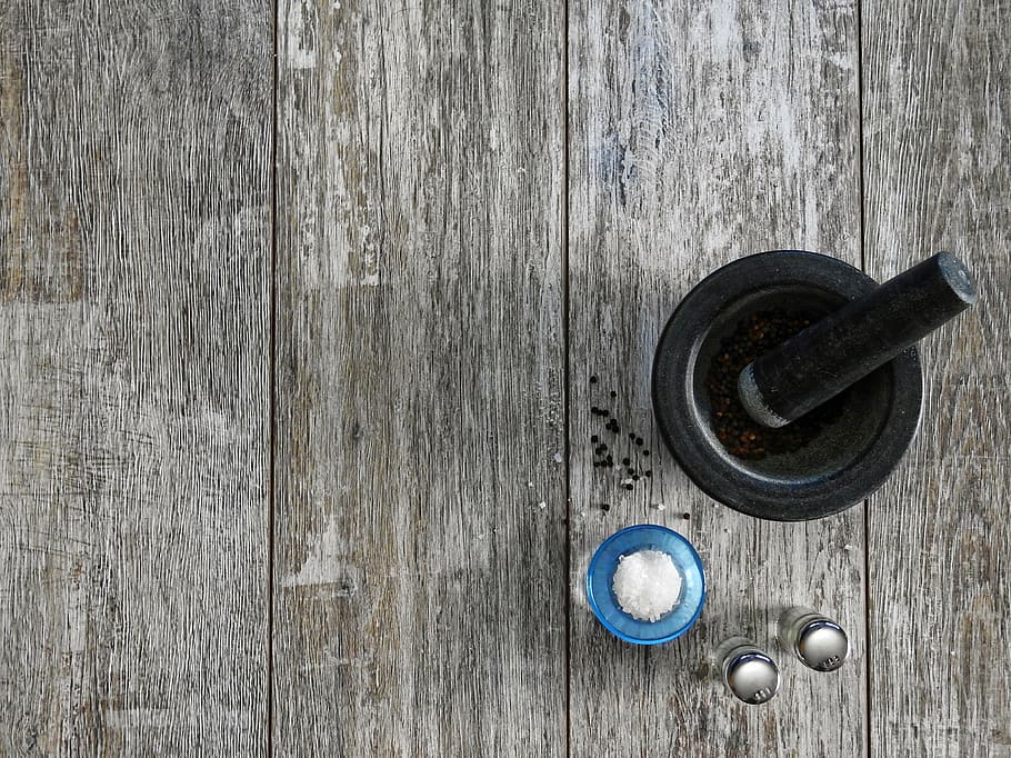 mortar and pestle near on condiment shakers, eat, cook, dine HD wallpaper