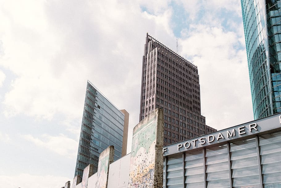 Potsdamer Platz in Berlin, architecture and Cityscape, skyscraper HD wallpaper