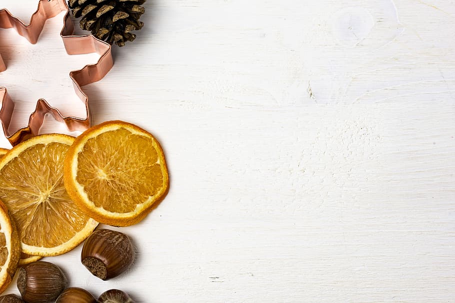 photo of sliced orange fruit, christmas, decorations, chestnuts HD wallpaper