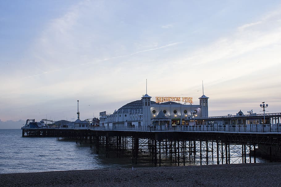white building on dock near during daytime, brighton, tourism HD wallpaper