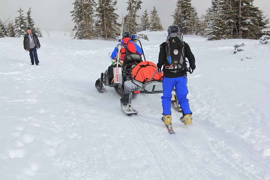 Mountains, Event, help, the mountain rescue service, snowmobile HD wallpaper