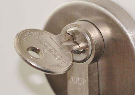 HD wallpaper: silver door handle and deadbolt with key, door knob, jack, door lock - Wallpaper Flare
