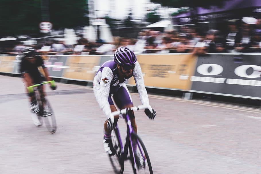 two men competing bike race during daytime, bicycle, cycling HD wallpaper
