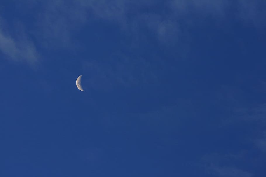 Crescent Moon, Thin, sliver, sky, blue, scenics, tranquil scene HD wallpaper