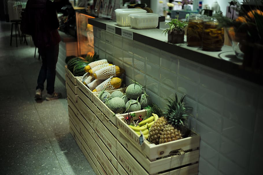 fruits in crates beside wall, fruit stand, Taipei, cafe, counter HD wallpaper