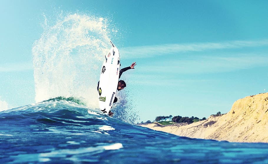 man on white surfboard, sea, ocean, water, waves, nature, highland HD wallpaper