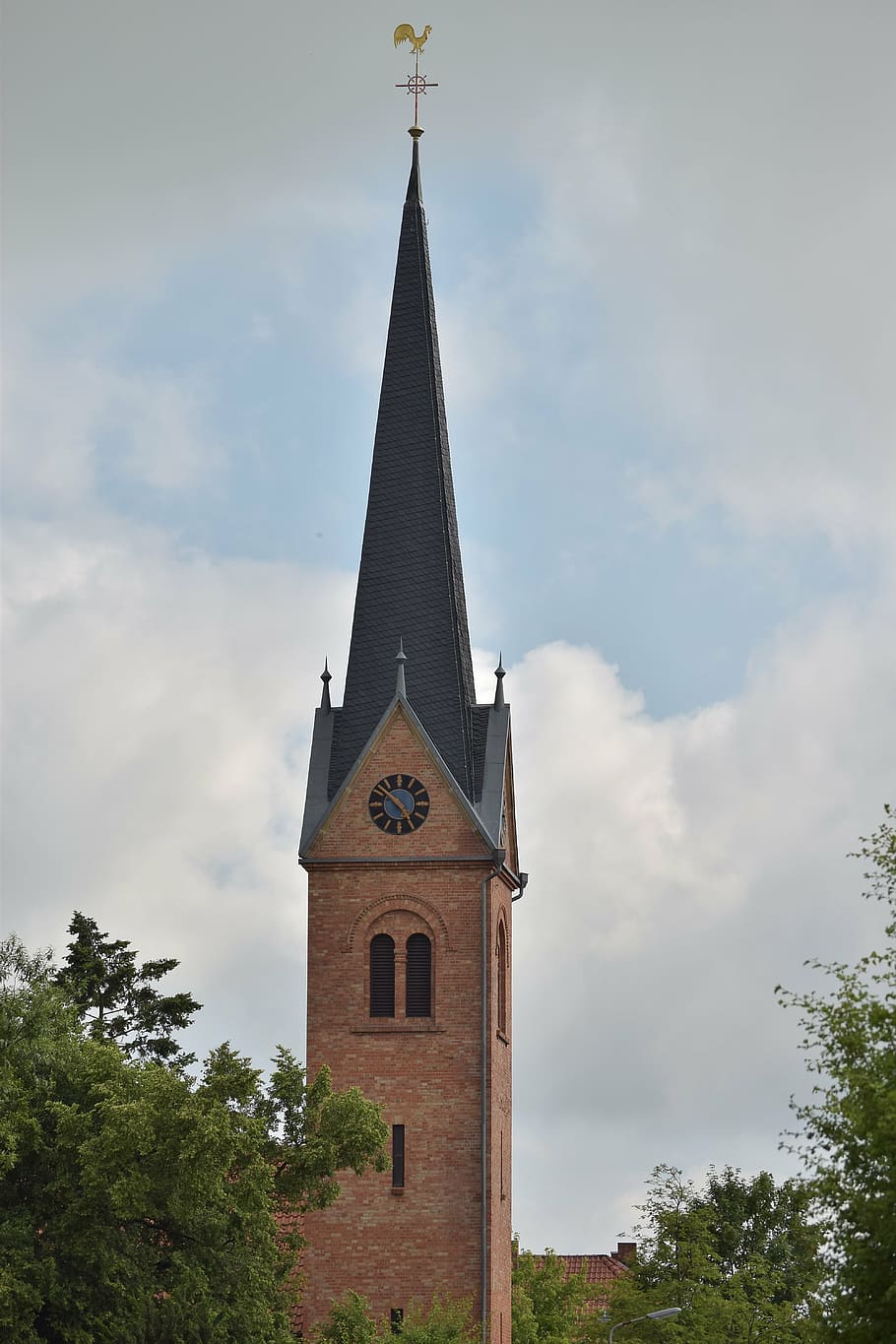 church, wide angle, steeple, clouds, sky, covered sky, dramatic HD wallpaper