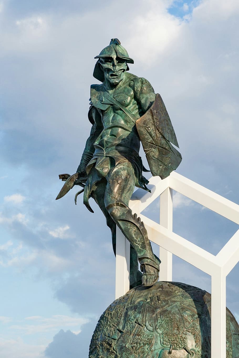 spartacus, statue, gladiator, sky, cloud - sky, sculpture, art and craft HD wallpaper