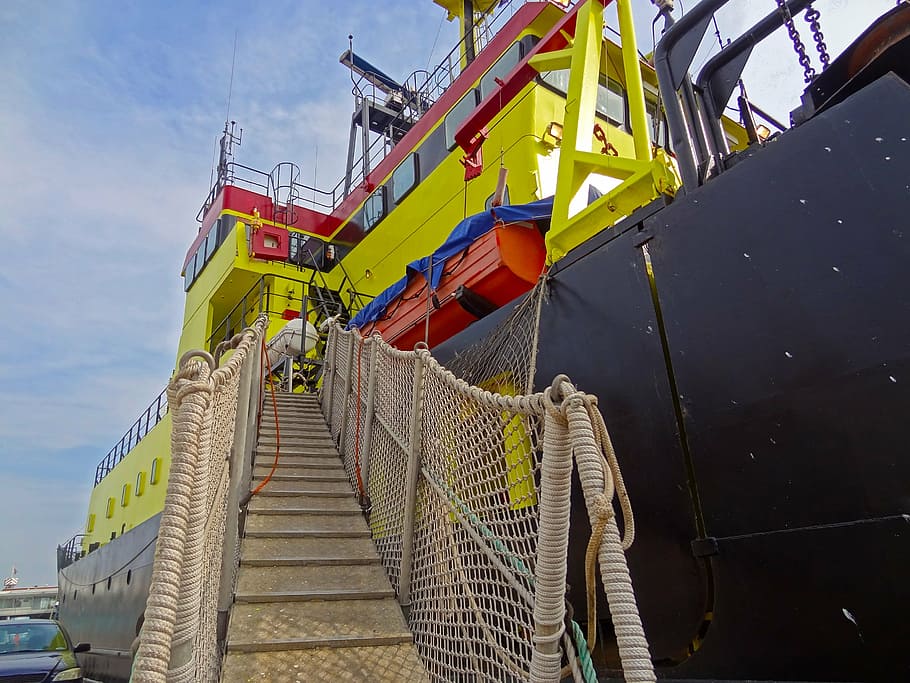 ship bridge, port, access, frachtschiff, fishing boat, north sea HD wallpaper