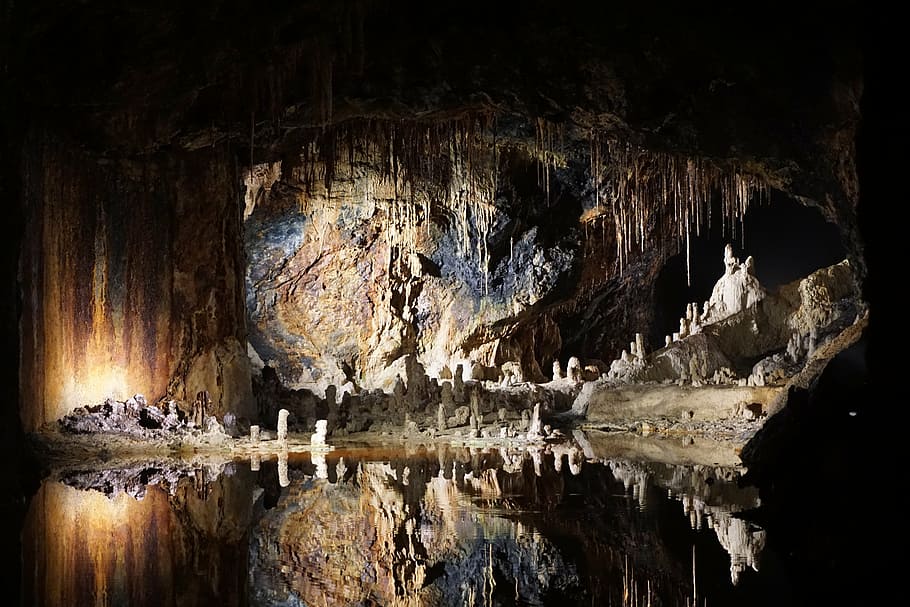 landscape photography of cave with stalagmites, feengrotten HD wallpaper