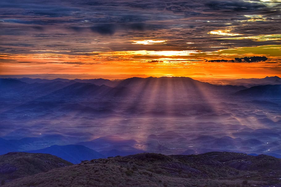 peak mountain during golden hour, sunset over the horizon, sunrise HD wallpaper