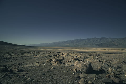 black rock on desert, rocks near mountain cliff, gray, stone HD wallpaper