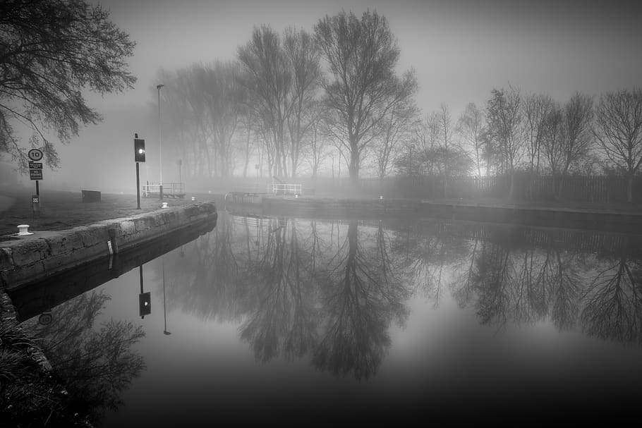 canal, reflections, mist, castleford, yorkshire, black and white, HD wallpaper