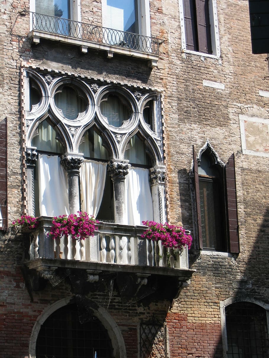 venice, balcony, window, architecture, italy, italian, travel HD wallpaper