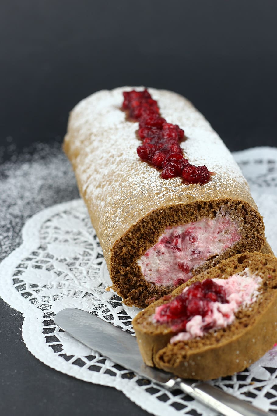 sponge cake, swiss roll, sponge cake roulade, sweet, delicious HD wallpaper