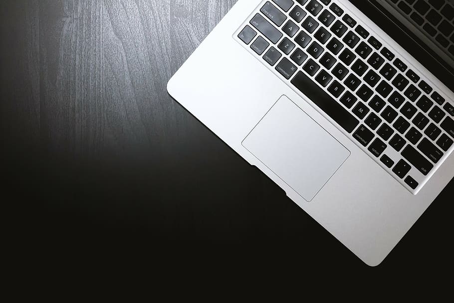 MacBook Pro turnd off, laptop, apple, notebook, work, work table HD wallpaper