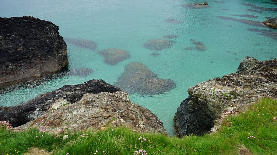 sea, landscape, nature, beach, clouds, coast, coastline, grass HD wallpaper