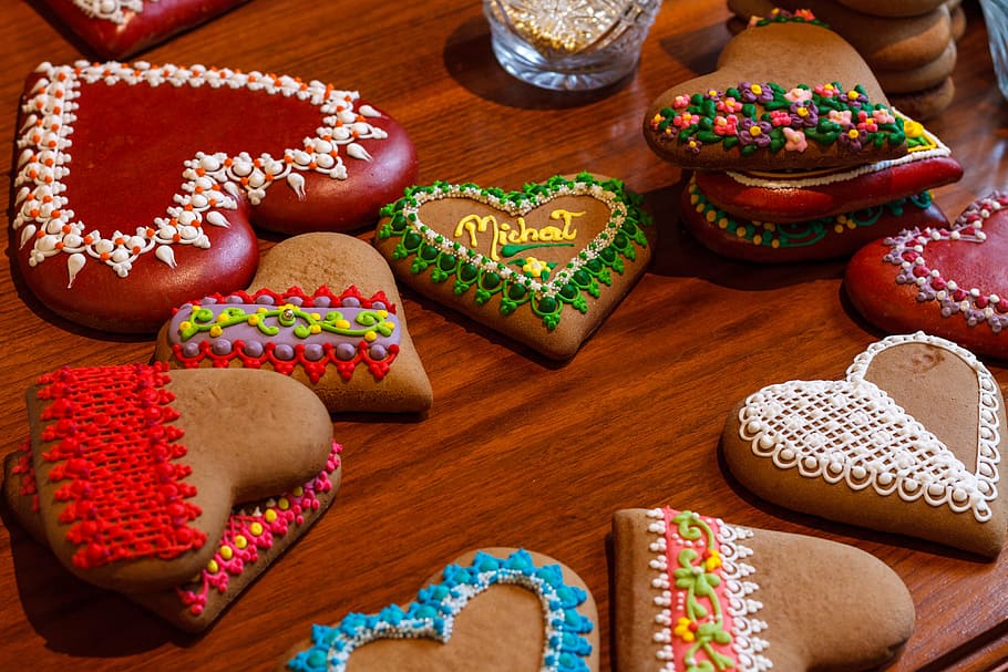 Heart Shaped Cookies, artistic, biscuits, cake, candies, celebration HD wallpaper