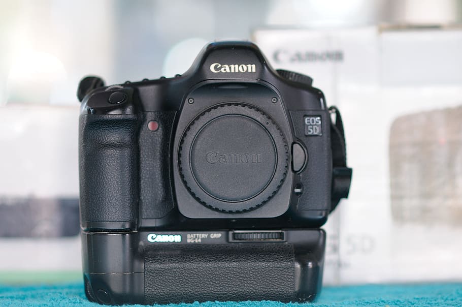 selective focus photography of black Canon EOS 5D camera, Camera, Lens, HD wallpaper