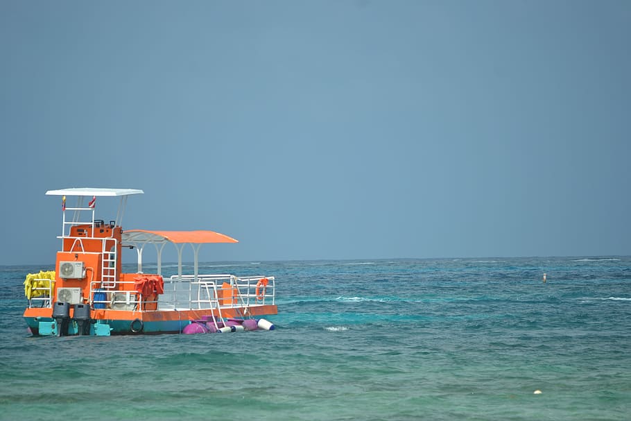boat, sea, beach, water, sky, horizon over water, blue, nature HD wallpaper