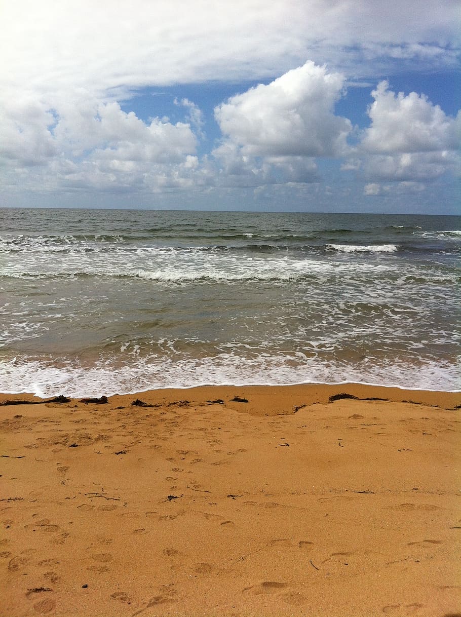 sea, beach, sky, sand, waves, ocean, clouds, water, scum, france, HD wallpaper