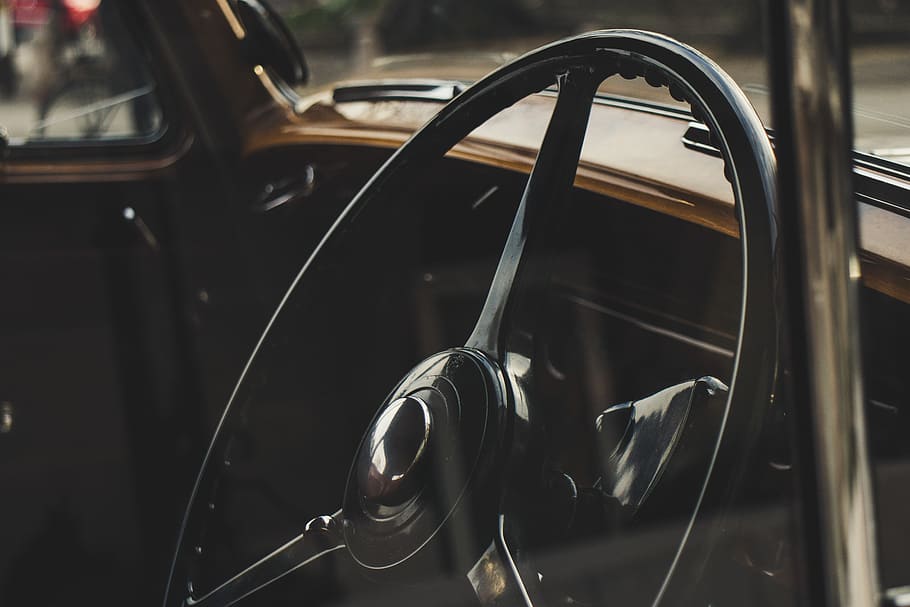 black steering wheel in selective focus photography, black steering wheel HD wallpaper