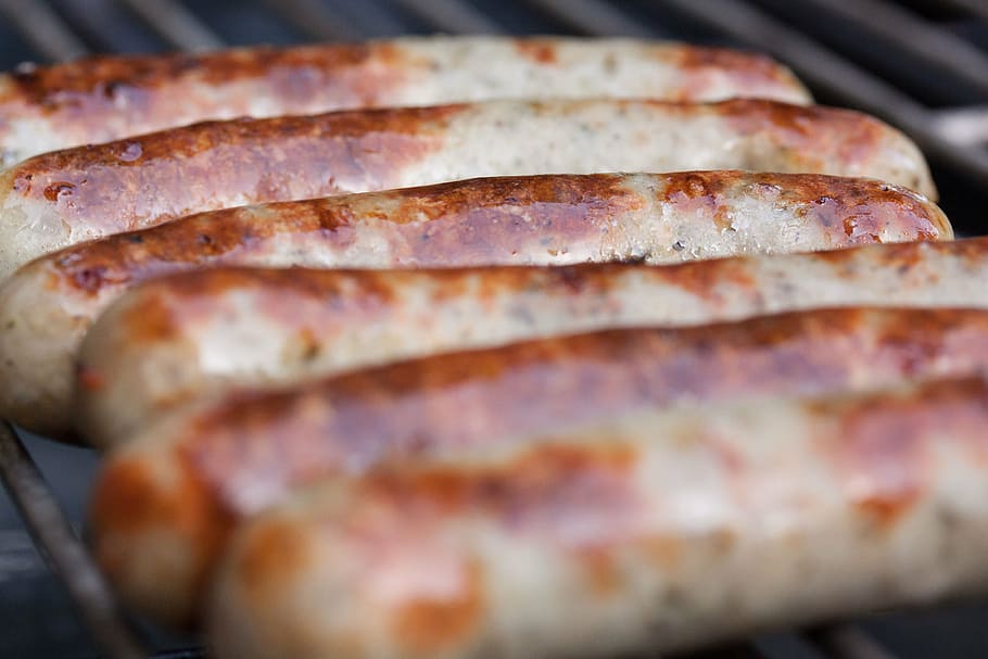 sausages grilling on grill, grill sausage, grill sausages, bratwurst, HD wallpaper