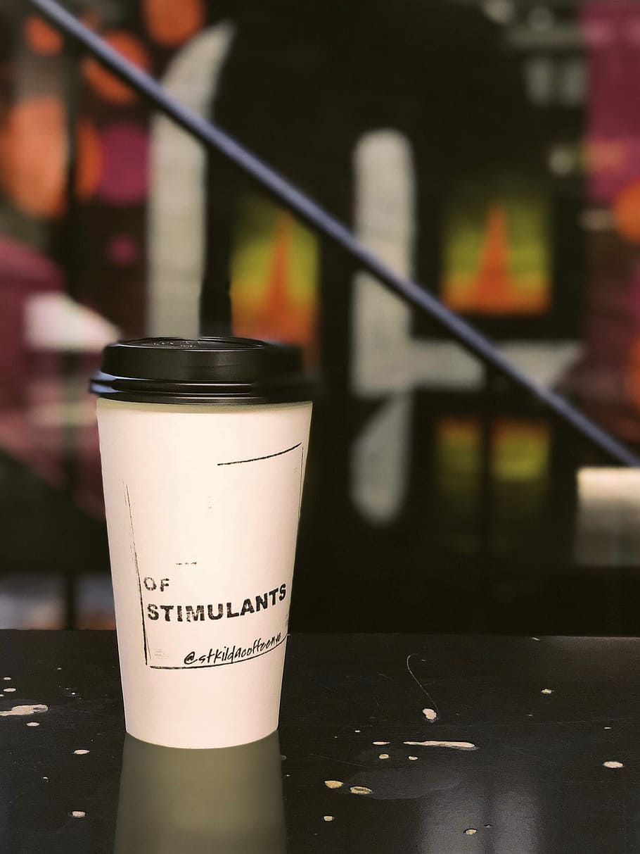 white paper cup on top of black table, white and black paper cup on table HD wallpaper