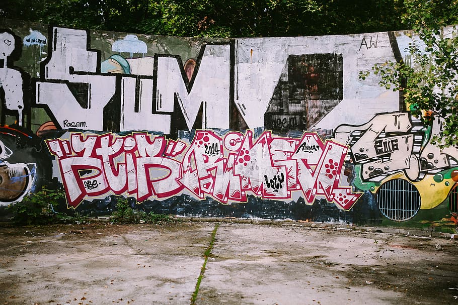 Urban graffiti on the city streets, art, painting, streetart