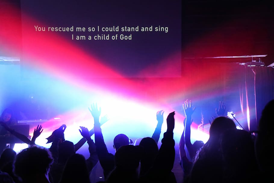 group of people dancing, silhouette of people partying in front of stadium HD wallpaper