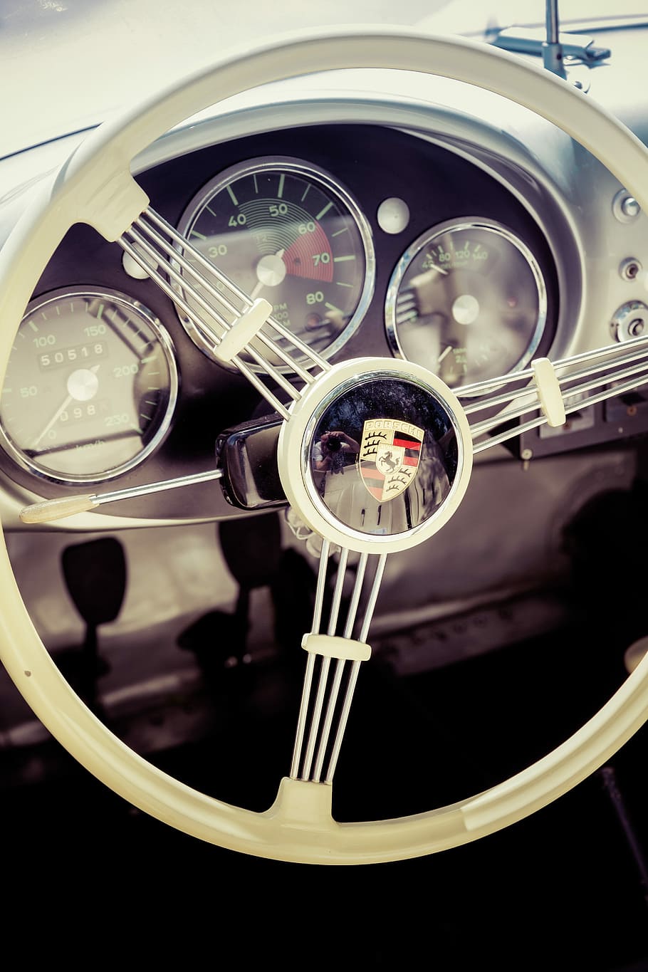 closeup photo of white car steering wheel, white Ferrari steering wheel, HD wallpaper