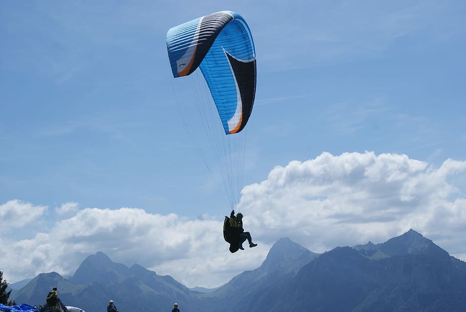Paragliding, Cloud, the forclaz, mid-air, flying, parachute HD wallpaper