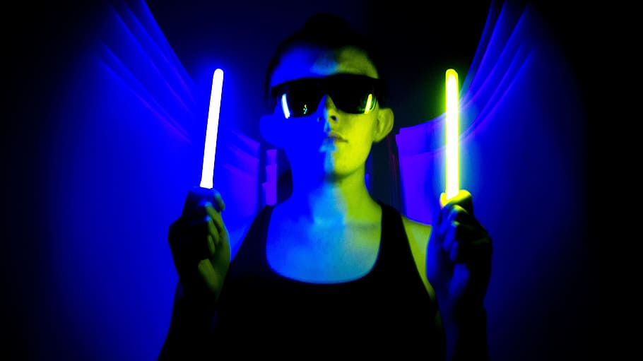 Glow, Sticks, Light, Glowing, Dark, bright, party, color, neon HD wallpaper