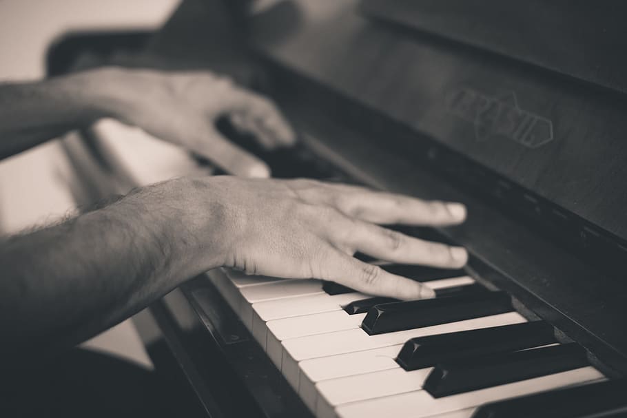 grayscale photo of person playing piano, keys, hands, musical instrument, HD wallpaper