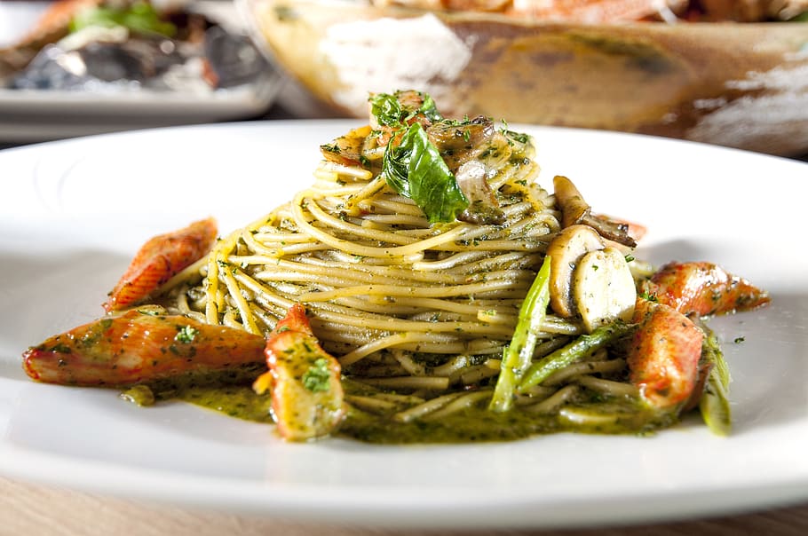 crab meat, basil, pasta, food, food and drink, plate, ready-to-eat HD wallpaper