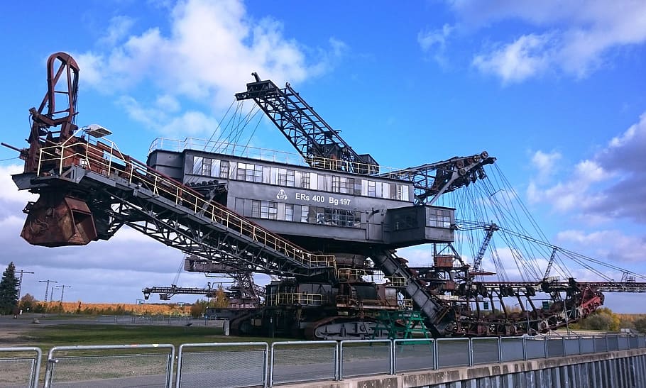 Excavators, Ferropolis, Open Pit Mining, brown coal, freight transportation HD wallpaper