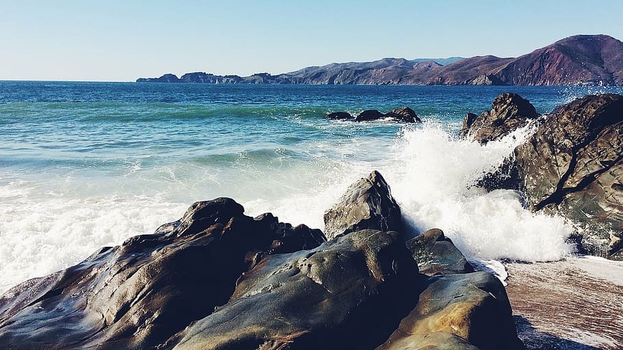 water waves on rock, landscape, photography, seaside, beach HD wallpaper