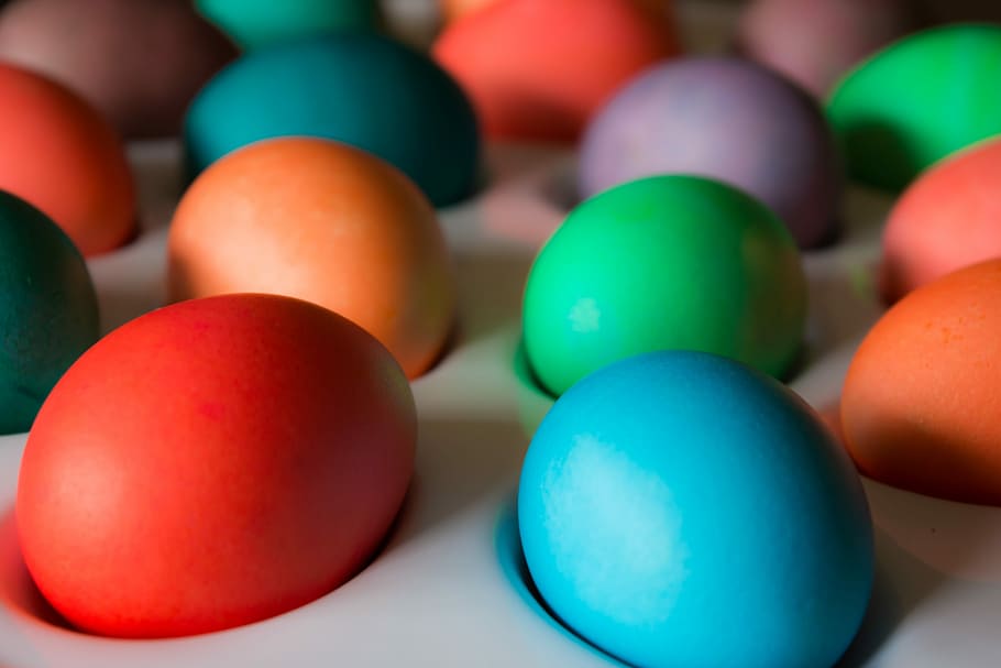 eggs, colors, easter, holiday, spring, celebration, blue, happy HD wallpaper