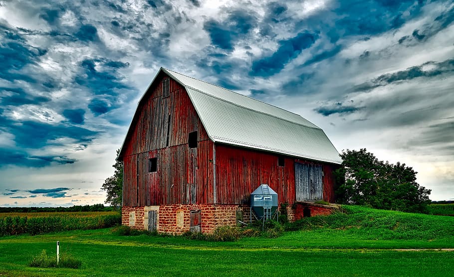 brown barn under cloudy skies, sky, clouds, sunset, landscape HD wallpaper