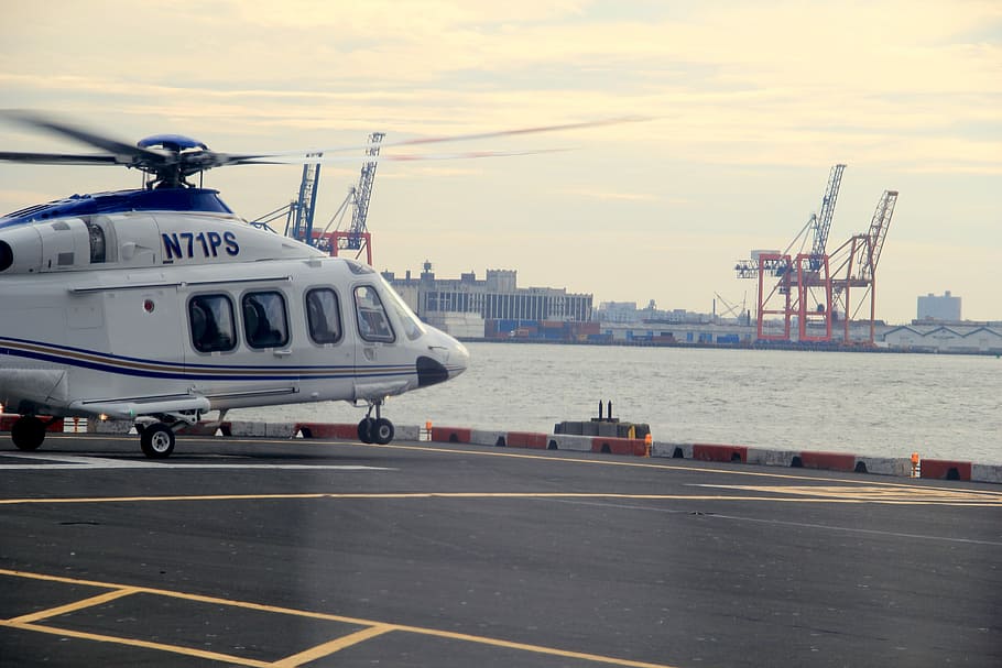 Helicopter, Landing, Fly, Arrival, Sky, airport, propeller HD wallpaper