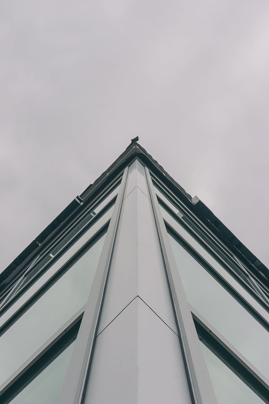 low-angle of white building, low-angle photography of white concrete building HD wallpaper