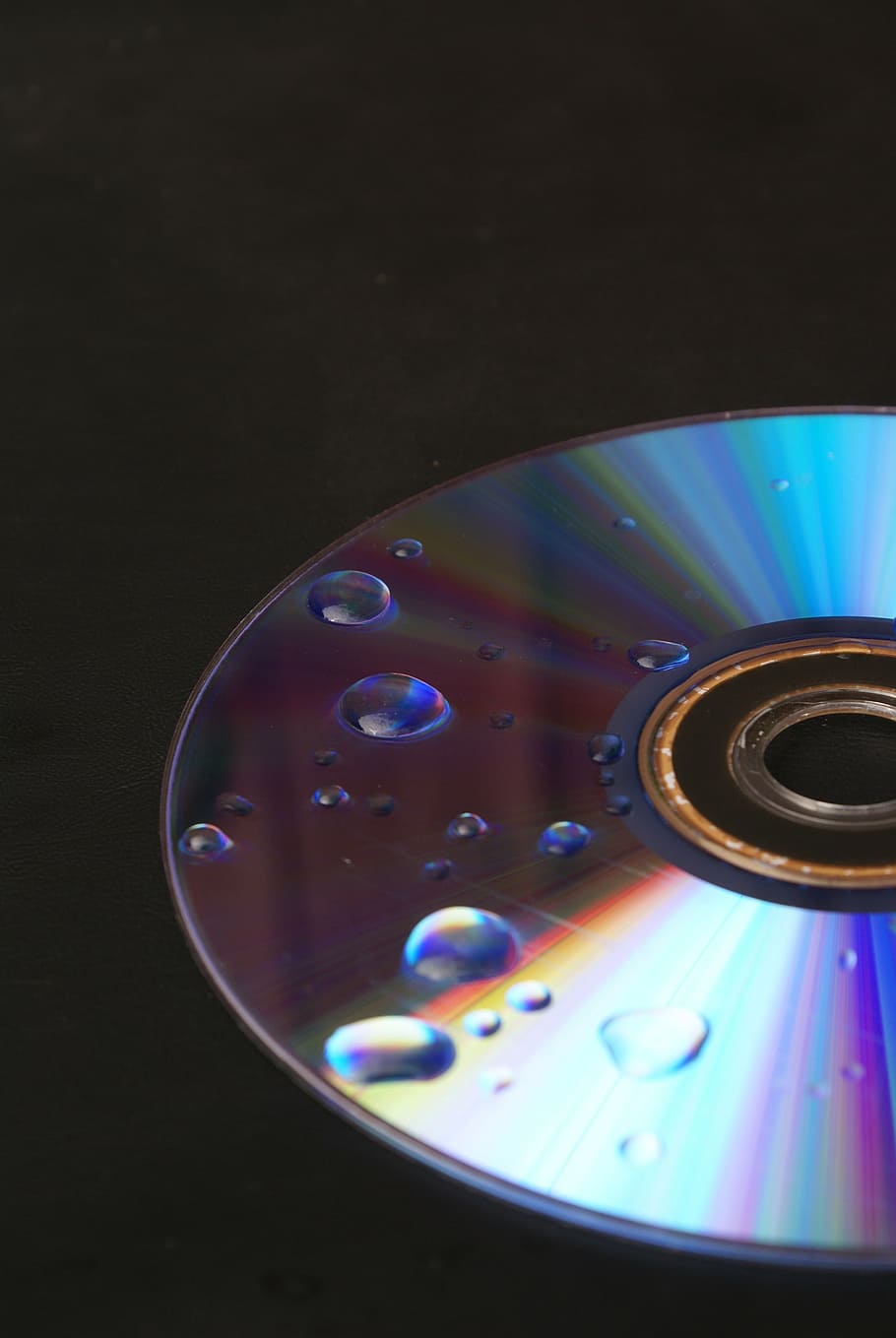 dvd, drops, light, black background, music, no people, studio shot HD wallpaper